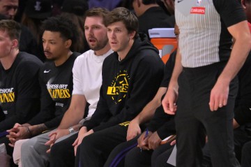 欧宝体育登录入口-雷霆也3-0了！湖人真该考虑放一场？第二轮可能提前开打！